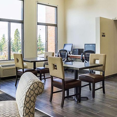 Quality Inn & Suites Clackamas - Portland Extérieur photo