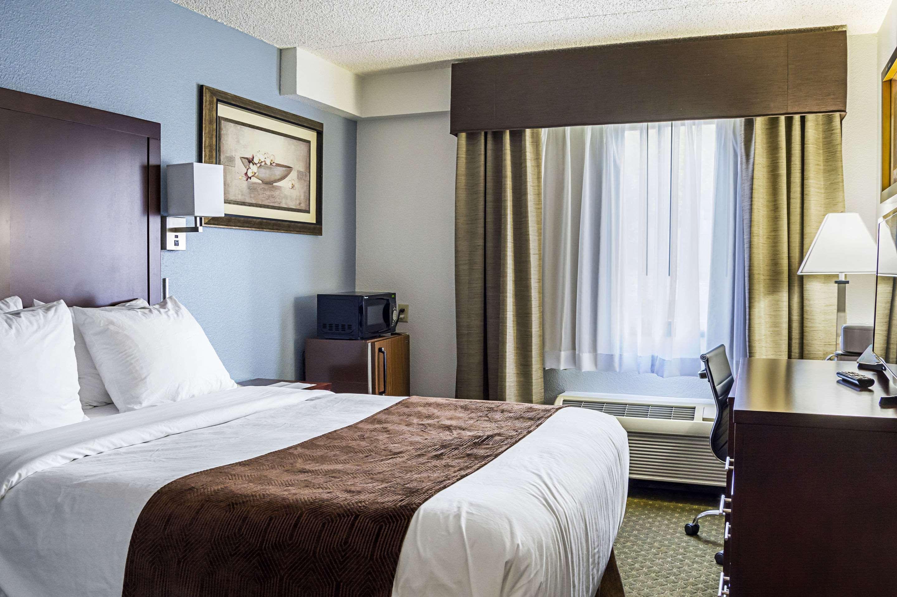 Quality Inn & Suites Clackamas - Portland Extérieur photo