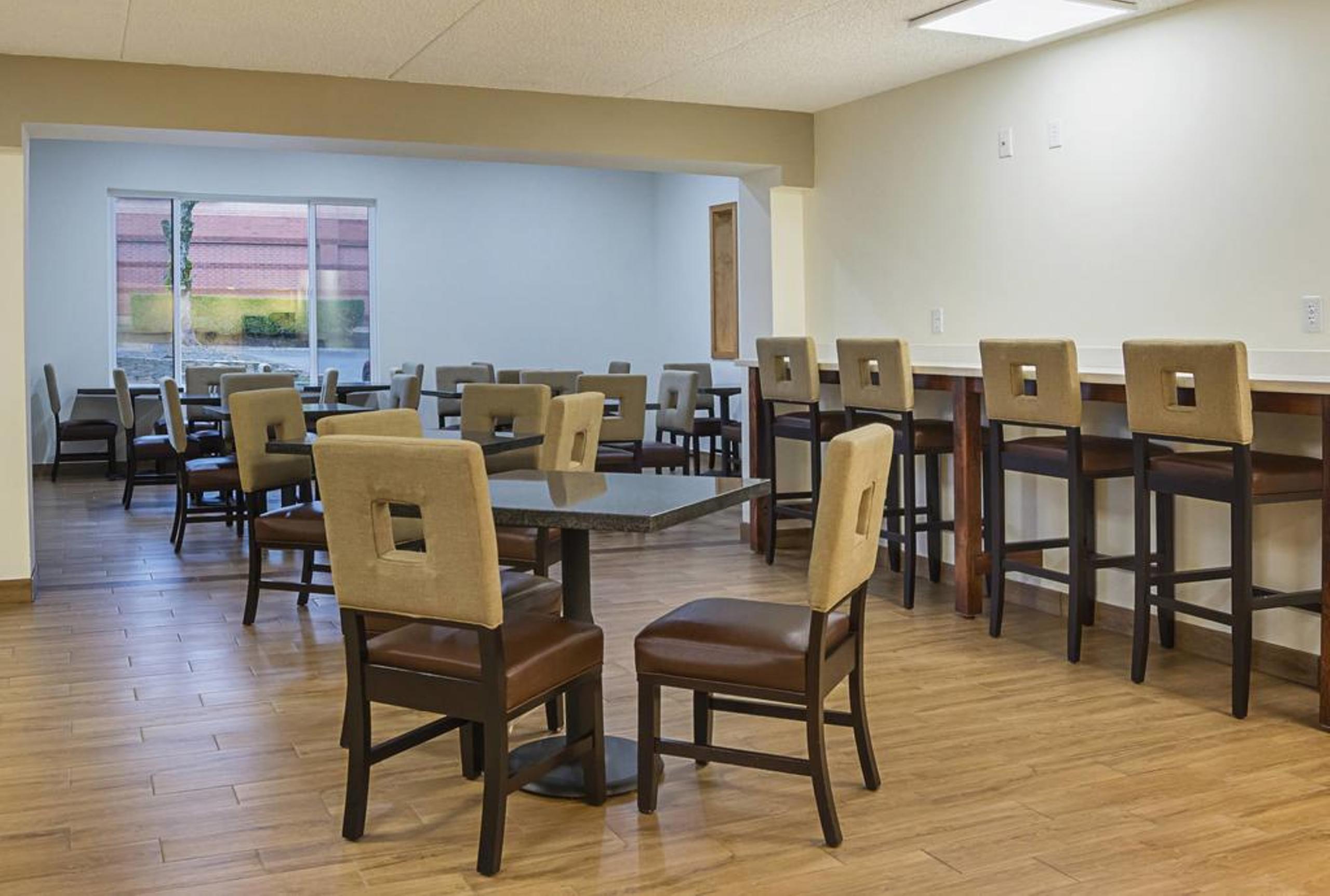 Quality Inn & Suites Clackamas - Portland Extérieur photo