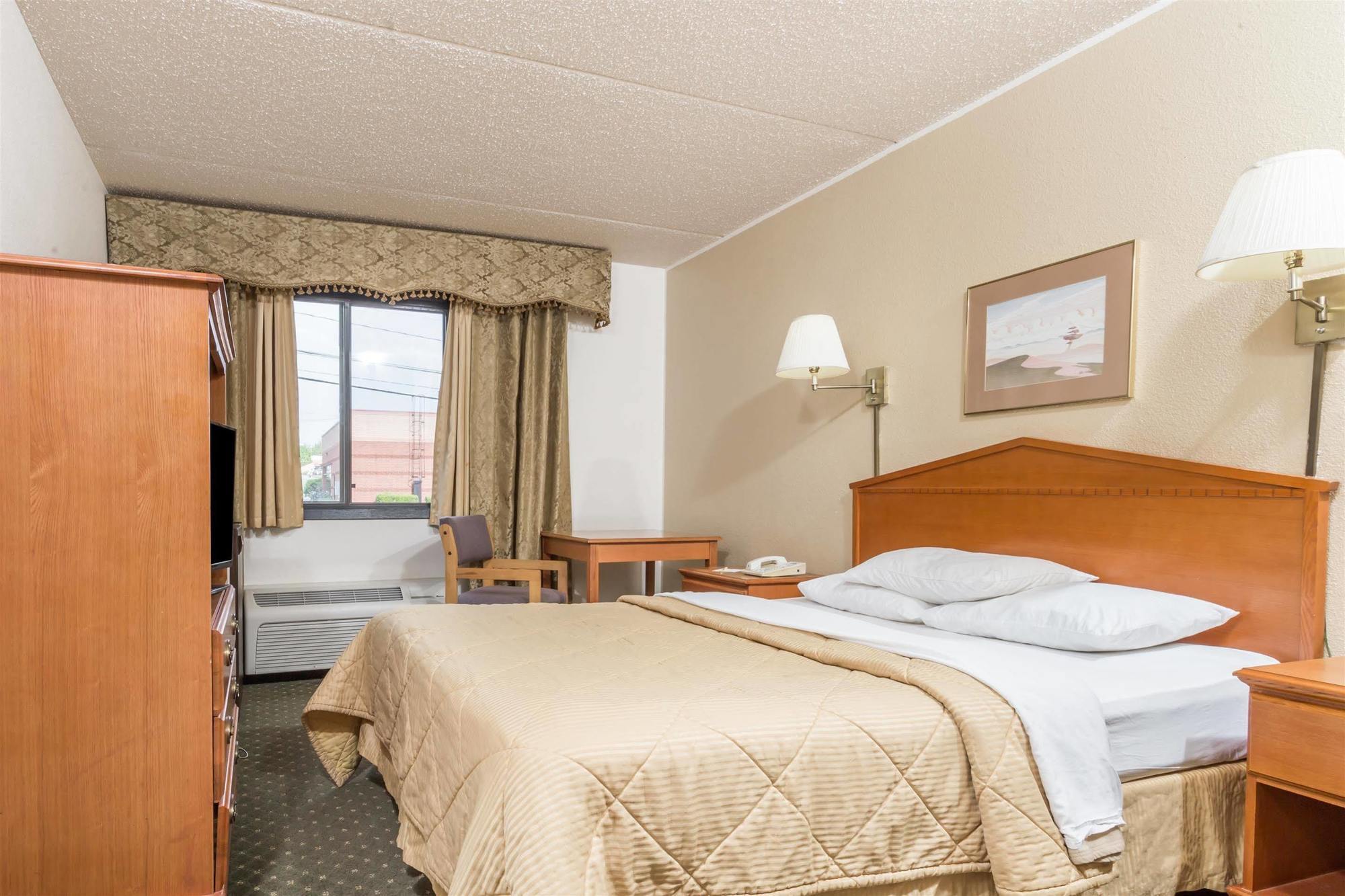 Quality Inn & Suites Clackamas - Portland Extérieur photo