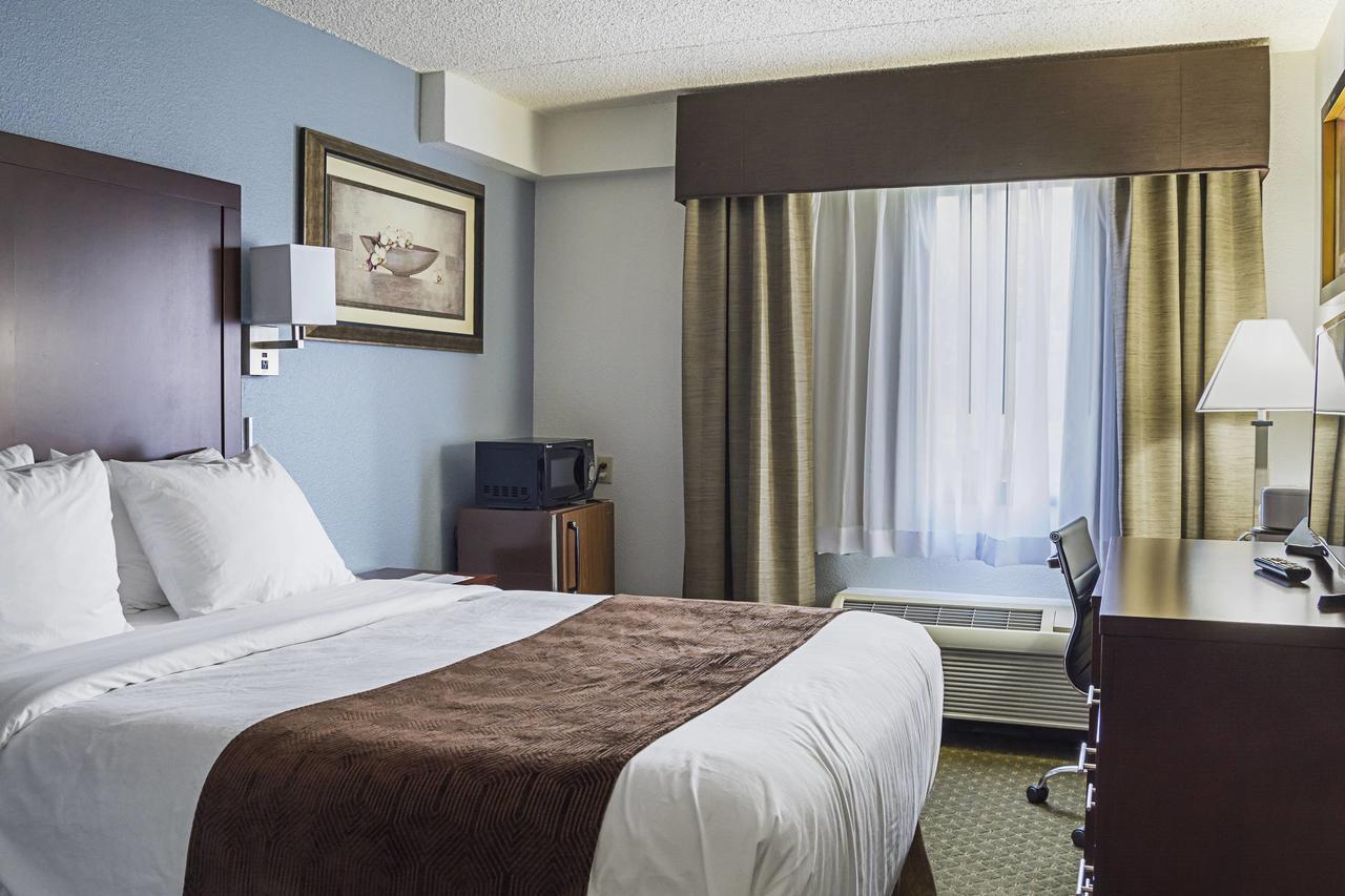Quality Inn & Suites Clackamas - Portland Extérieur photo