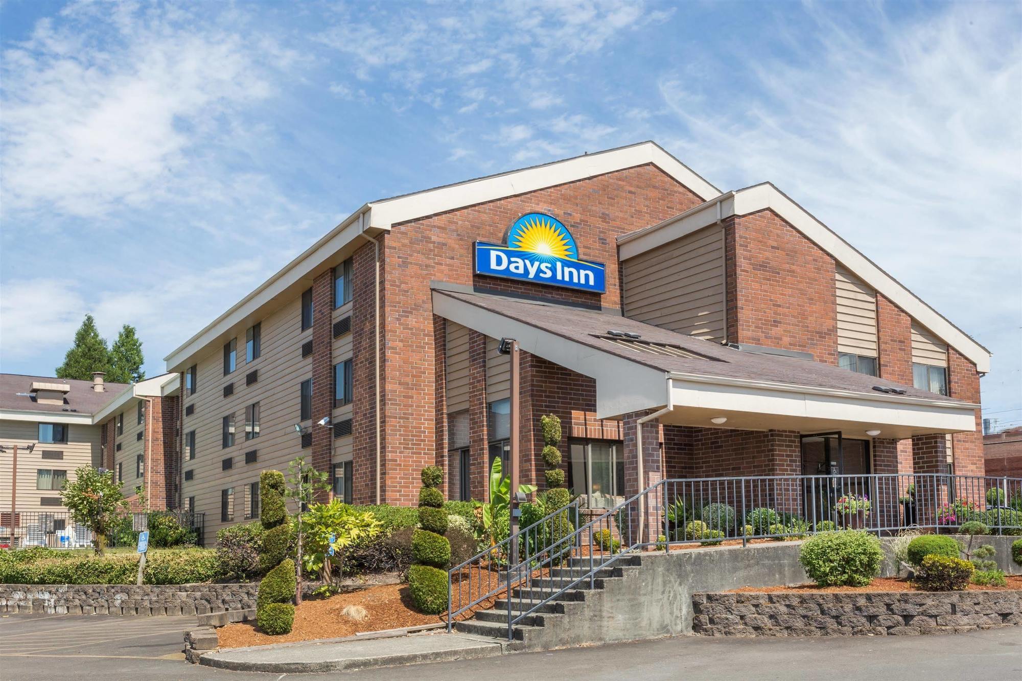 Quality Inn & Suites Clackamas - Portland Extérieur photo